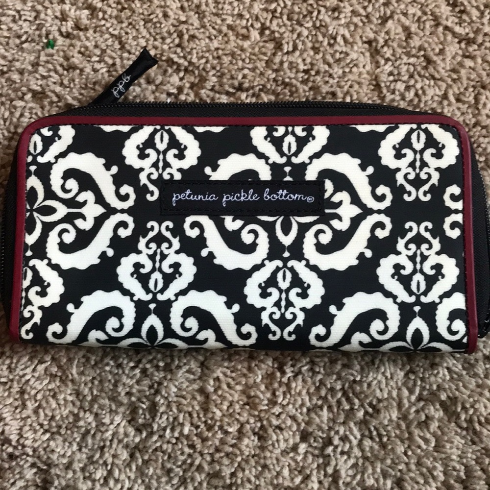 NWT Petunia Pickle Bottom Wallet